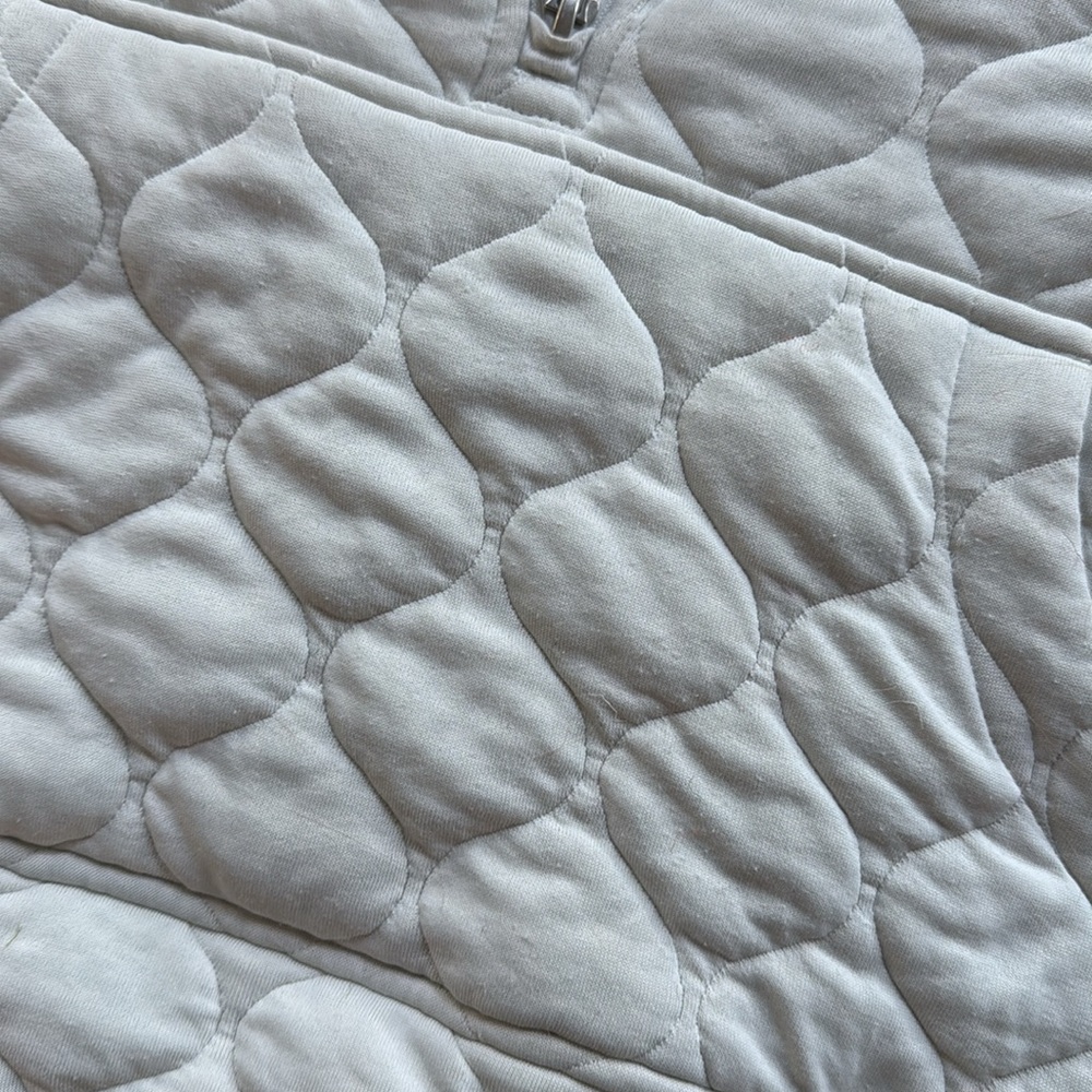 lululemon athletica White Quilted Sweatshirt - Picture 3 of 9